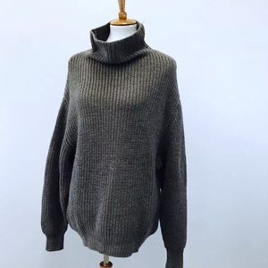Aritzia Wilfred Montpellier sweater gray medium